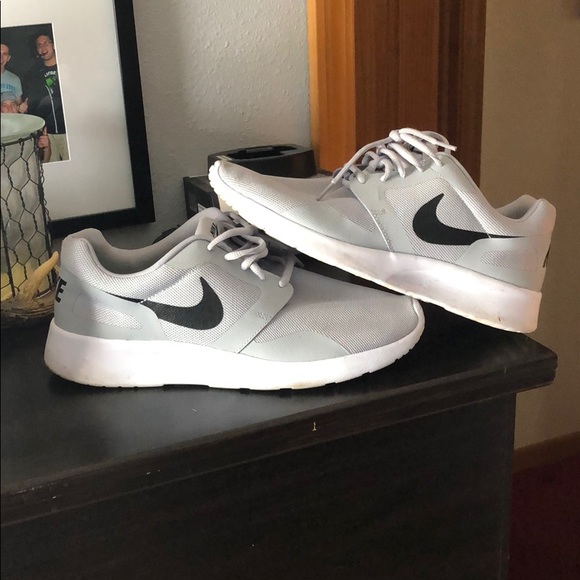Nike running shoes - Picture 1 of 1